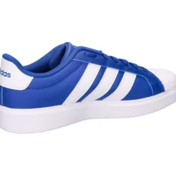 adidas Streettalk