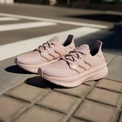 adidas Ultraboost 5