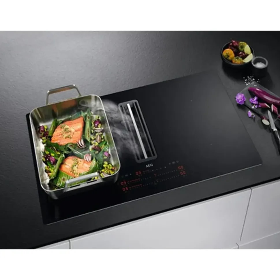 AEG CCE84779CB