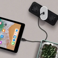 Apple 20W USB-C Power Adapter