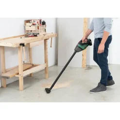 Bosch UniversalVac 18