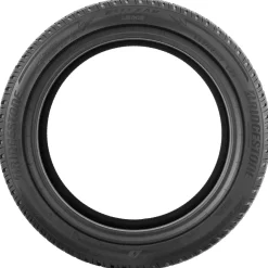 Bridgestone Blizzak LM005