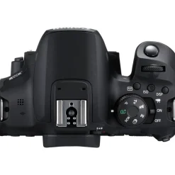 Canon EOS 850D + EF-S 18-135 mm IS STM