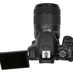 Canon EOS 850D + EF-S 18-135 mm IS STM