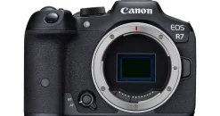 Canon EOS R7 + 18-150 mm IS STM + EF-EOS R Adapter