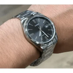Casio Collection Edelstahl 38,5 mm MTP-1302PD-1A1VEF