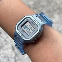 Casio Collection LA-20WHS-2AEF Plastic/Resin 30 mm
