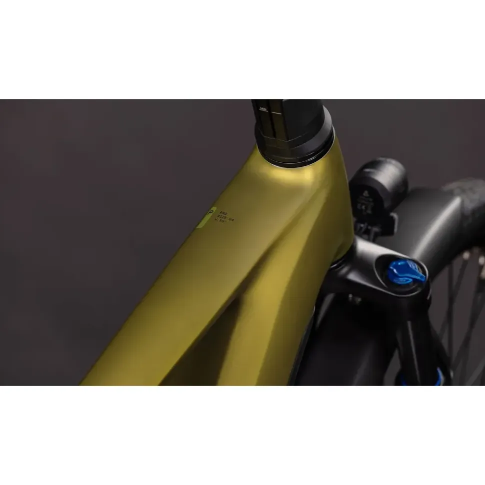 Cube Touring Hybrid Pro 800