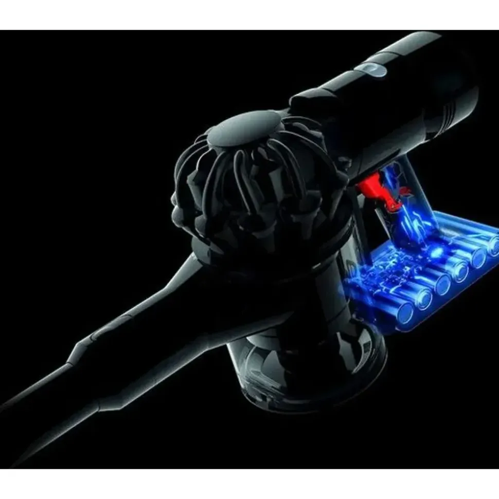 Dyson V8