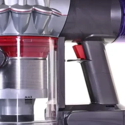 Dyson V8