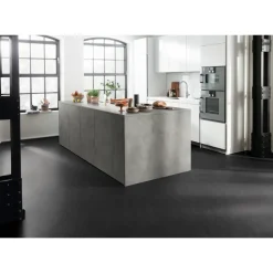 EGGER Aquadura+ Hybridboden 1292 x 327 x 7,5 mm Schwarz