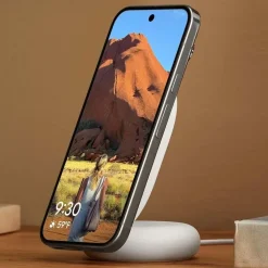 Google Pixelsnap Ladegerät 25 W Qi2 mit Ständer