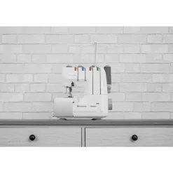 Husqvarna Amber S100 Overlock-Nähmaschine