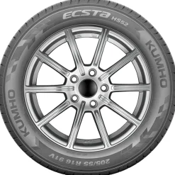 Kumho Ecsta HS52