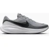 Nike Revolution 8
