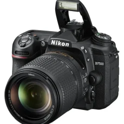 Nikon D7500 + AF-S DX 18-140 mm ED VR