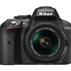 Nikon D5300 schwarz + AF-P DX 18-55mm VR