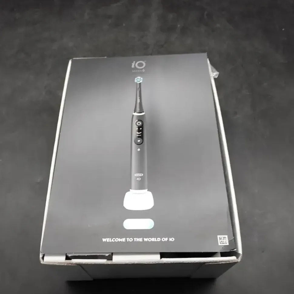 Oral-B iO Series 6 black lava + Reiseetui + Aufsteckbürste 3 St.