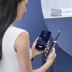 Oral-B iO Series 9 Black Onyx Special Edition 1