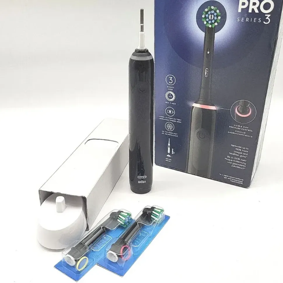 Oral-B Pro 3 3000 CrossAction schwarz + Aufsteckbürste