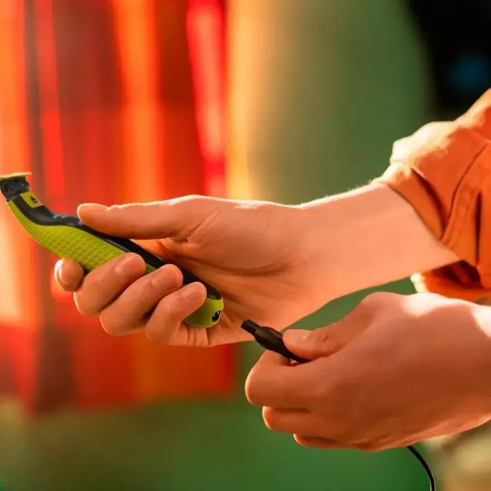 Philips OneBlade QP2724/10 Lime Green