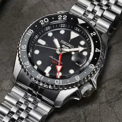 Seiko 5 Sports Edelstahl 42,5 mm SSK001K1