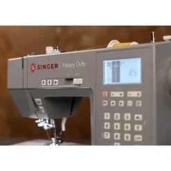 Singer Heavy Duty 6805C