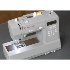 Singer Heavy Duty 6705C