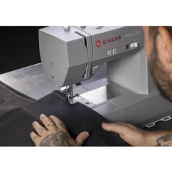 Singer Heavy Duty 6705C
