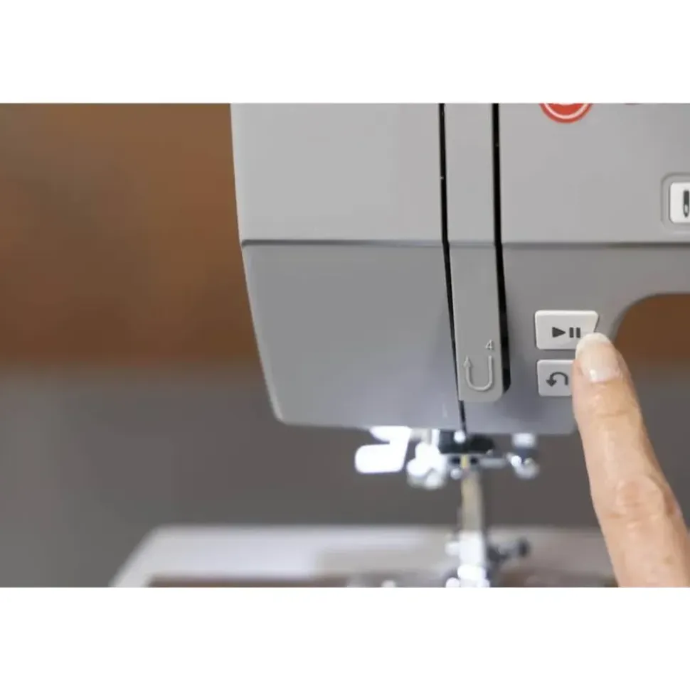 Singer Heavy Duty 6705C
