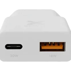 Xtorm Go2 SlimLine Wand-Ladegerät 33W 1x USB-C/ 1x USB-A weiß