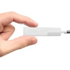 Xtorm Go2 SlimLine Wand-Ladegerät 33W 1x USB-C/ 1x USB-A weiß